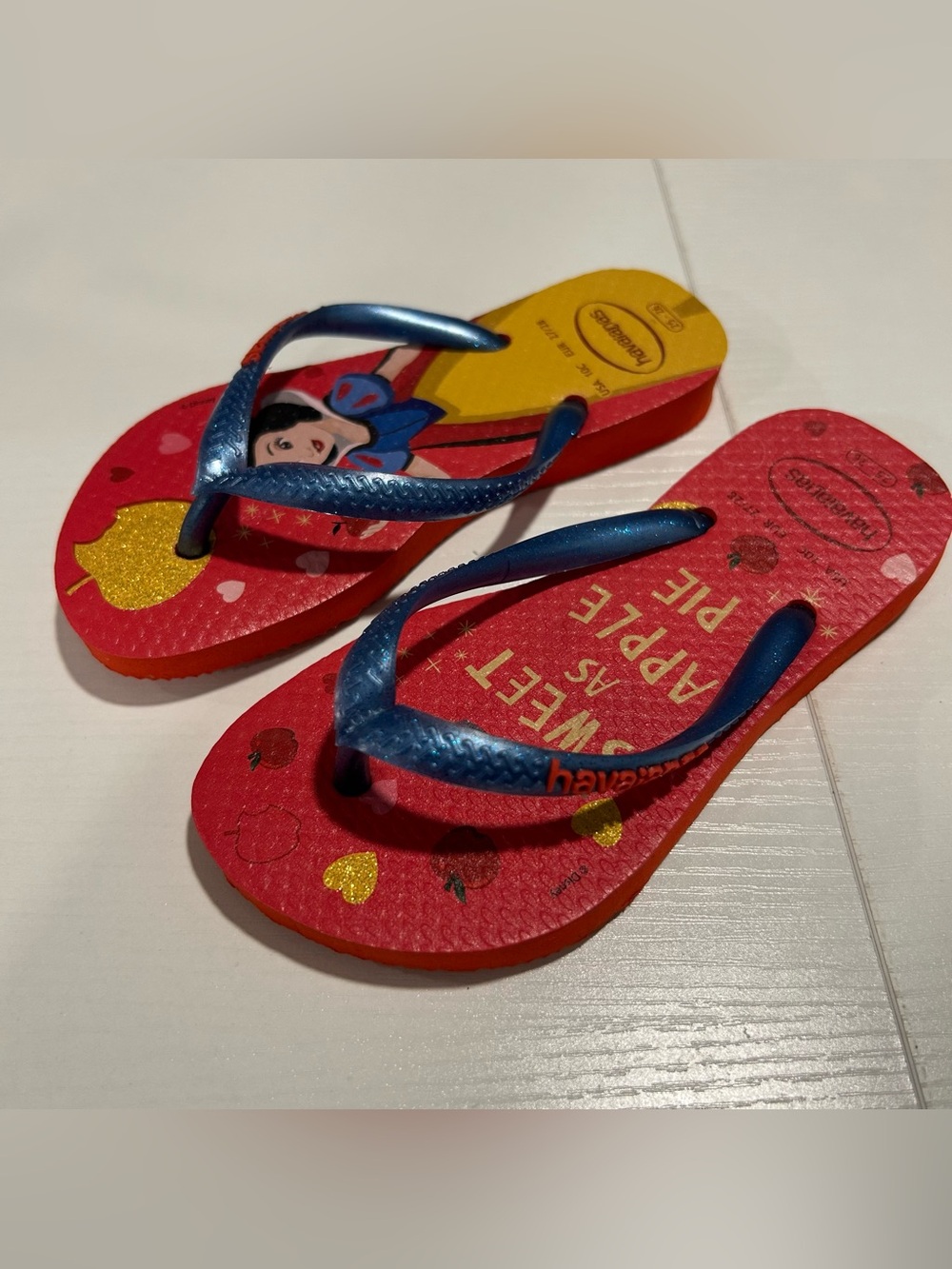 Havaianas Kids Disney Princess Snow White Flip Flop Sandal USA 10C EUR 27/28